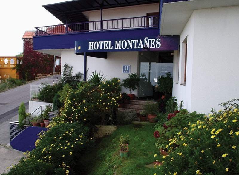 Hotel Montanes Suances Kültér fotó